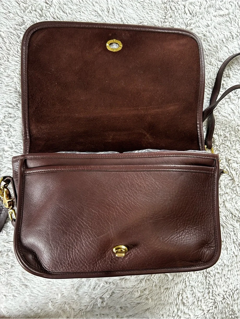 Coach 1980s Rare Convertible Clutch Burgundy Leather Gold Hardware
